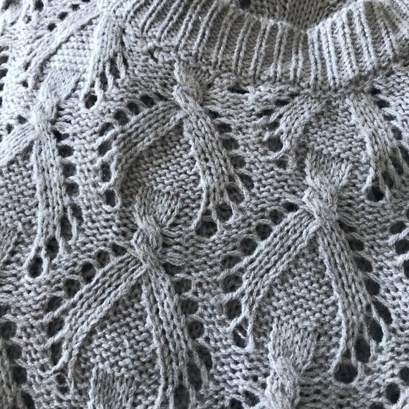 Grey Pointelle Sweater Sz L - Picture 8 of 9